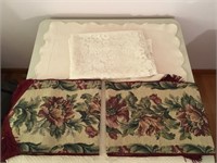 2 Runners Large Tablecloth