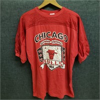 VTG Chicago Bulls T Shirt, Size Large, Red