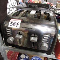 B&D 4 SLICE TOASTER