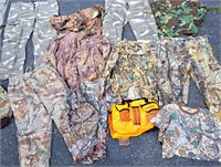 LOT OF ASSORTED CAMOUFLAGE HUNTING CLOTHING