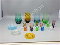 vintage colored glassware- approx 18pcs