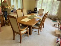 Dining room table w/ leaf, 6 padded chairs - runnr