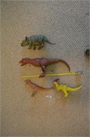 3 DINOSAURS