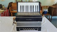 Wurlitzer accordion