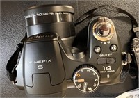 Fujifilm Finepix S2900 Series Digital Camera
