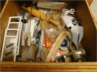 DRAWER CONTENTS OF KITCHEN MISC, ITEMS