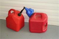 Gas Cans w/ Funnel 5 gallon