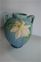 Beautiful Roseville Vase w/ Matte Finish 8 1/2"T