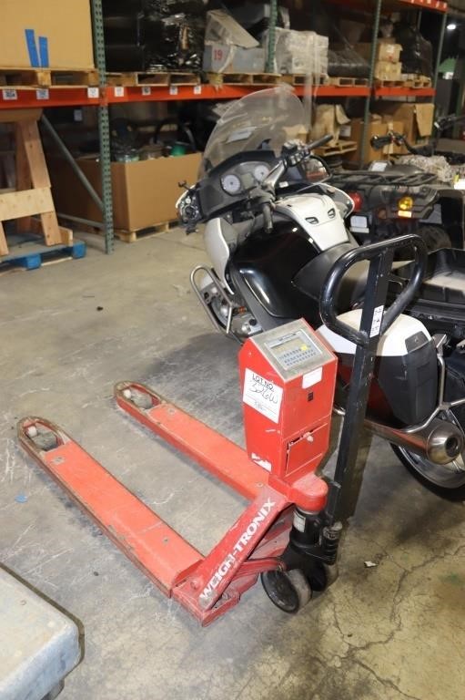 PALLET JACK W/SCALE HARDLY USED WI-125