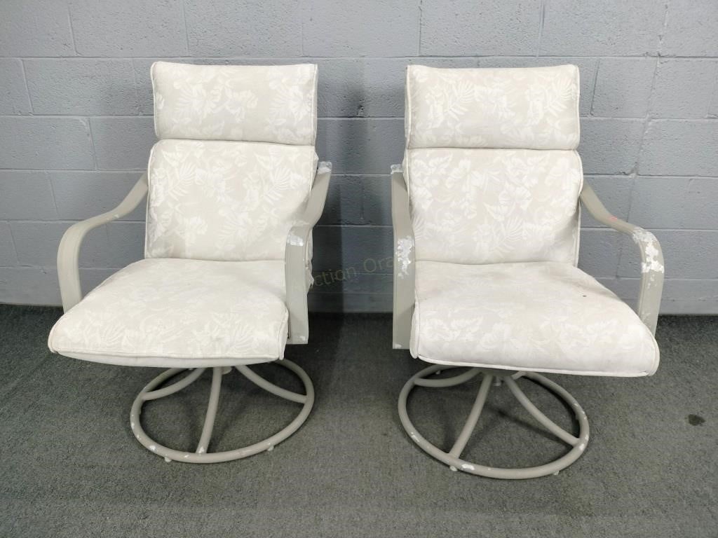 2x The Bid Aluminum Swivel Patio Chairs