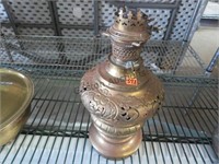 VINTAGE OIL LANTERN BASE 13"