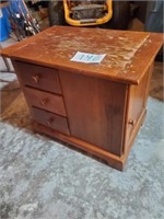 STANLEY END TABLE
