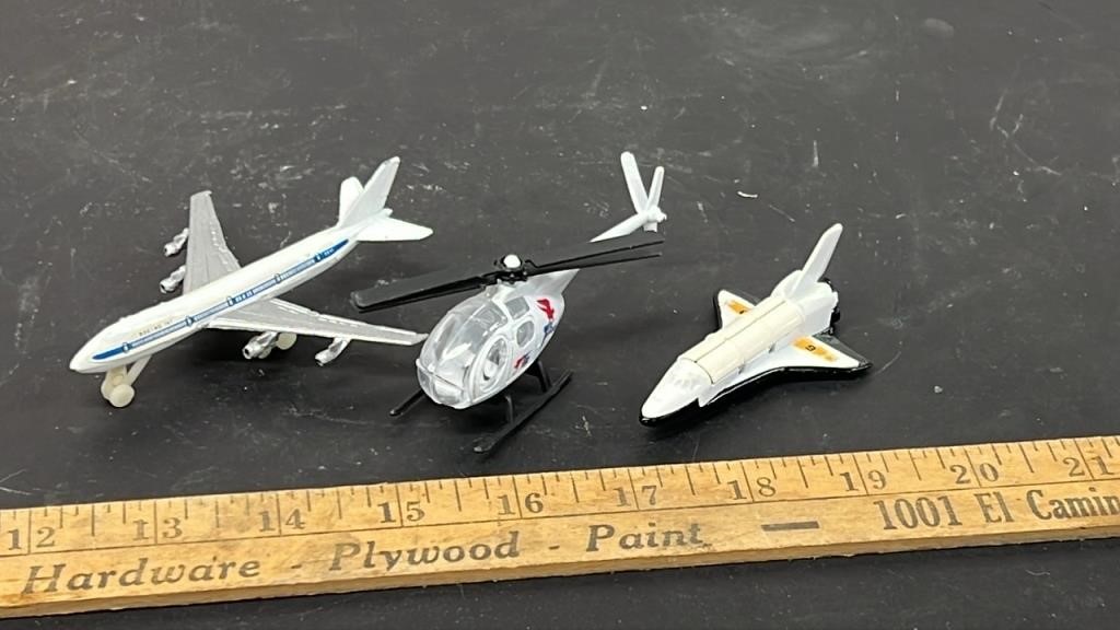 1/64 scale Space Shuttle, Helicopter and