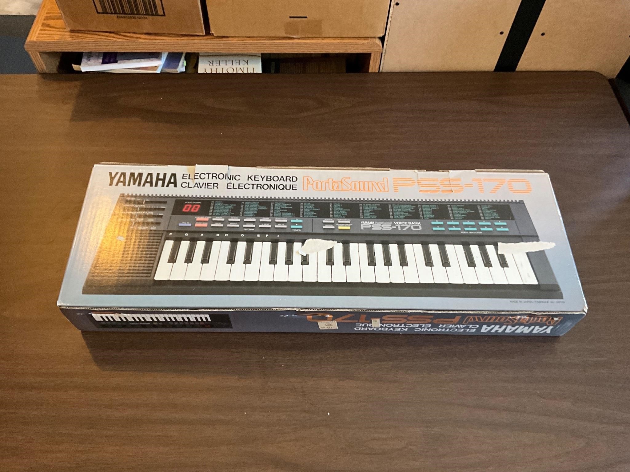 Vintage/Retro Yamaha Keyboard