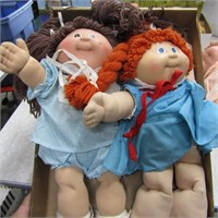 (2)Vintage cabbage patch dolls.