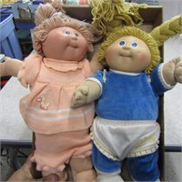 (2)Vintage cabbage patch dolls.