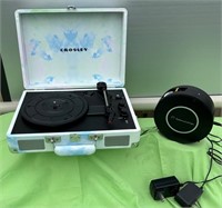 Crosley Record Player & Galaxy Novelty Lamp