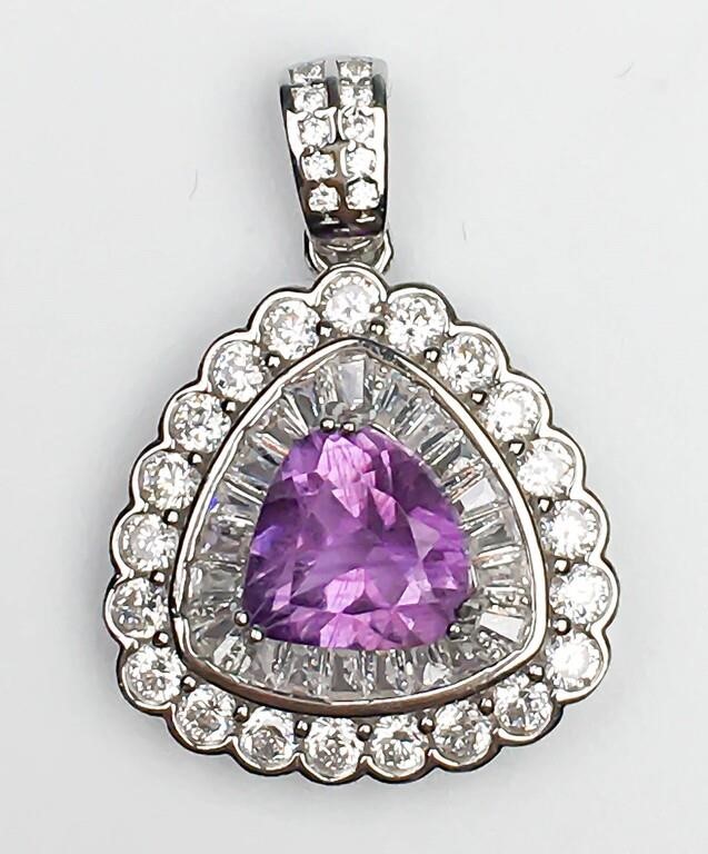 Jewelry, decorations online auction