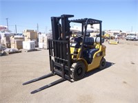 Caterpillar P5000 Forklift