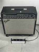 Fender Cyber Deluxe Amplifier With Fender Pedal