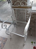 Vintage wrought iron arm chair missing 1 hanger