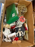 Box lot- Misc decor