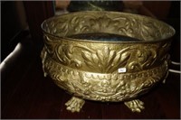 BRASS, CLAW FEET PLANTER LION HEAD HANDLES AND