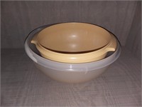 Vintage Tupperware Bowls