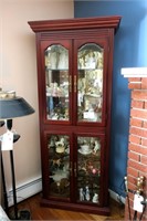 32" lighted display cabinet