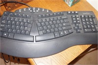 Periboard-512 Ergonomic Keyboard