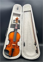 3/4 VIOLIN w/ CASE & ACCESSORIEAS