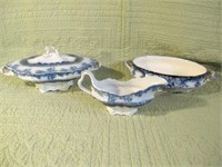 3 PIECE FLO BLUE SERVING DISHES,