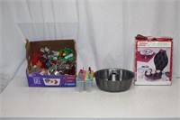 BUNDT PAN COOKIE CUTTERS & MINI DONUT MAKER