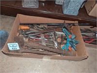 Framing clamp, carriage bolts, hand tools