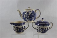 Blue Willow & Sadler Tea Pot, Crem & Sugar Set