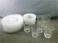 Large Quantity of Glass Dishes Includes 16 Dinner