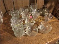 LOT OF CLEAR GLASS PUNCH CUPS