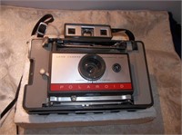 Retro Polaroid automatic 220 Camera