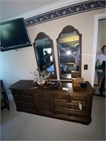 Dresser 6-Drawer w/2 Wall Mirrors 80"L x 19"W x 30