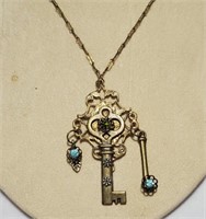Vintage Decorative Key Pendant Necklace
