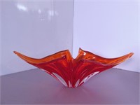 Vase de verre soufflé orangé