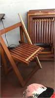 6 wood folding chairs
