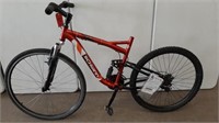 MENS RED SCHWINN BIKE (NO SEAT)