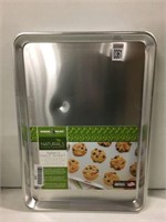 2PC NORDICWARE ALUMINIUM BAKEWARE (DENTED)