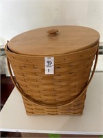 Longaberger Large Basket with wood lid 13in h &