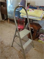 Stepstool ladder approx 39" high