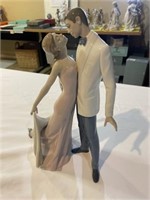 Lladro "Happy Anniversary Couple" Figurine SKU 010