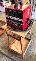 like NEW Lincoln 225C arc welder & stand