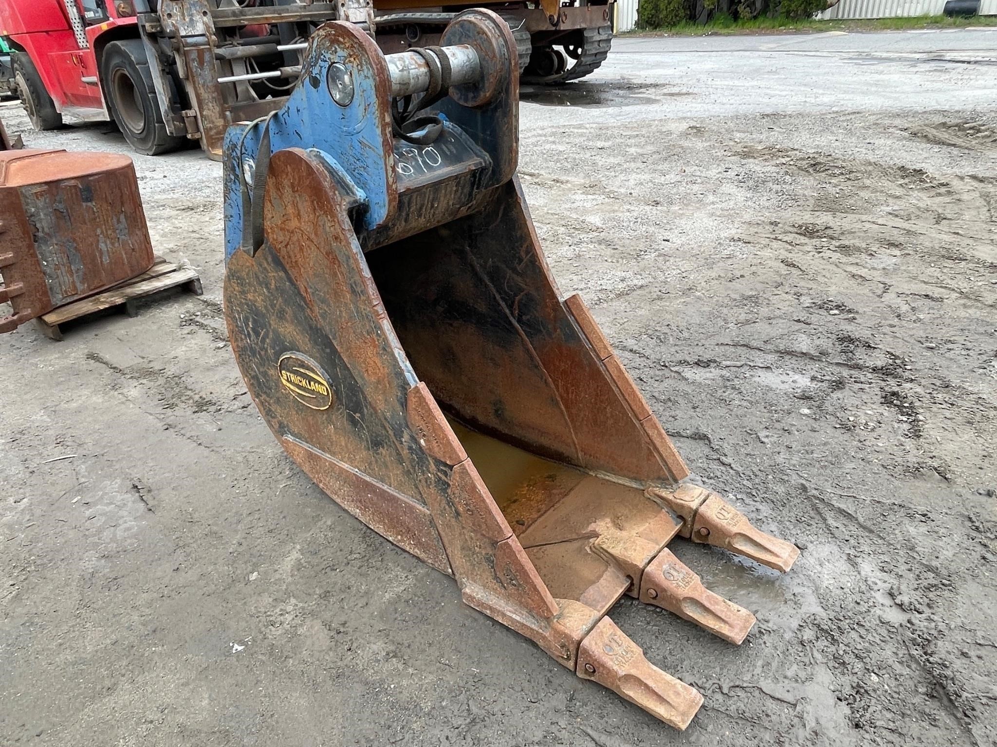 Strickland Excavator Bucket (ES111)