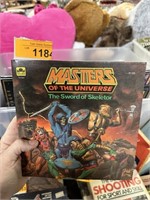 HEMAN MASTERS OT UNIVERSE BOOK SWORD OF SKELETOR